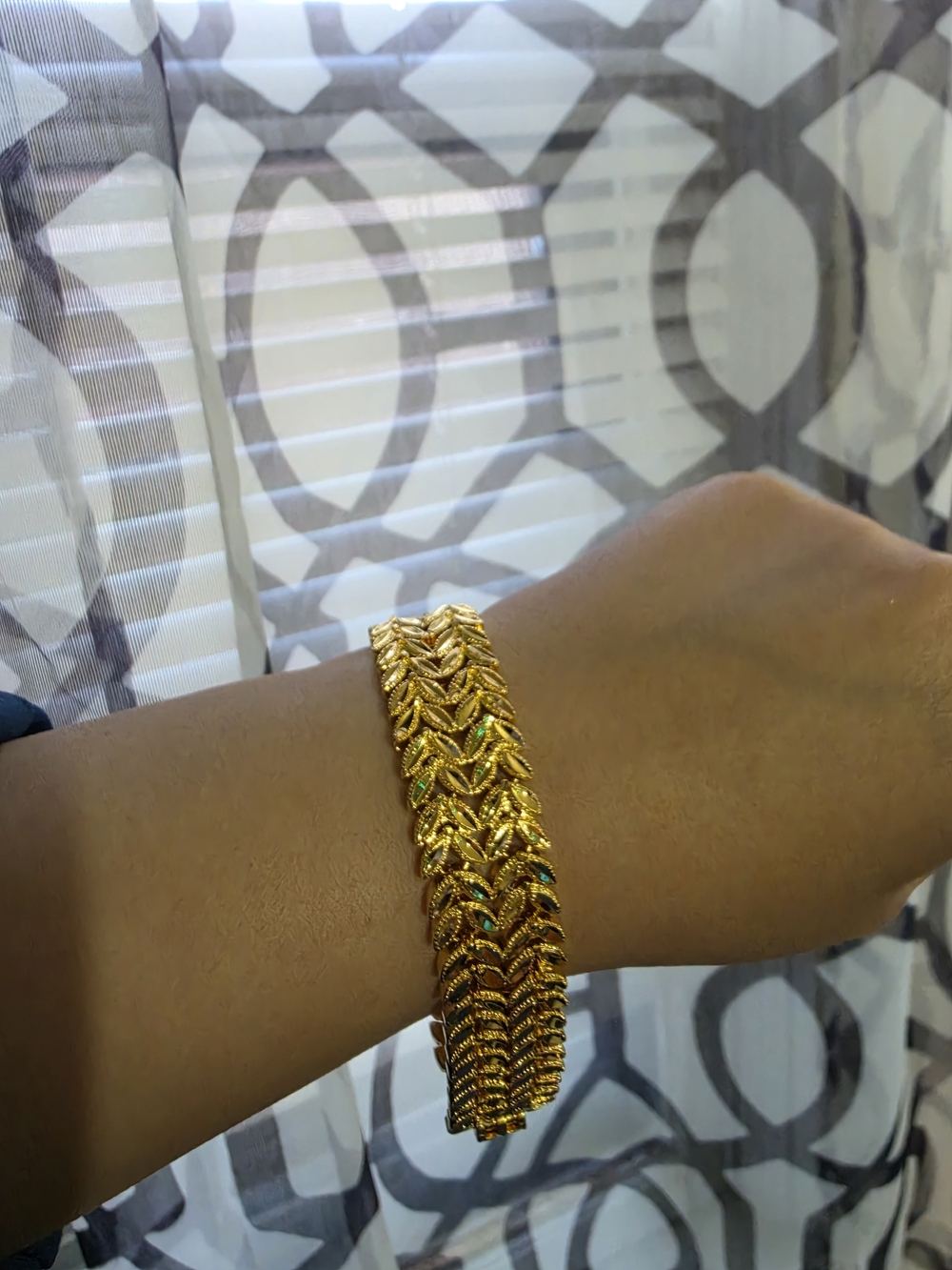 21k Gold Plated Women's Leaf Link Bracelet